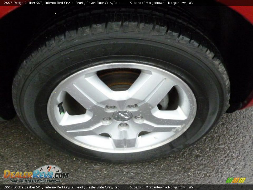 2007 Dodge Caliber SXT Inferno Red Crystal Pearl / Pastel Slate Gray/Red Photo #13