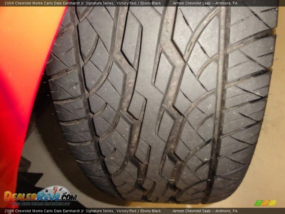 2004 Chevrolet Monte Carlo Dale Earnhardt Jr. Signature Series Victory Red / Ebony Black Photo #31