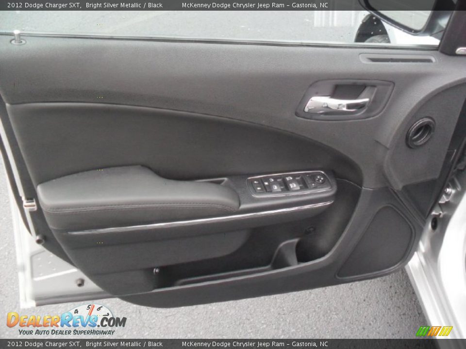 Door Panel of 2012 Dodge Charger SXT Photo #8