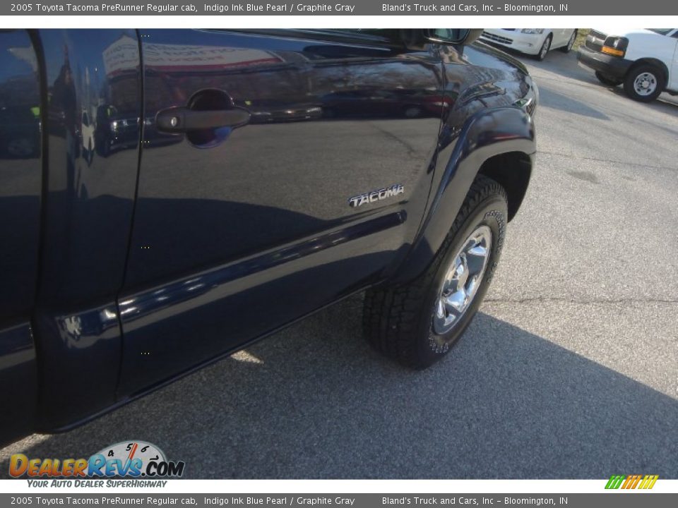 2005 Toyota Tacoma PreRunner Regular cab Indigo Ink Blue Pearl / Graphite Gray Photo #30