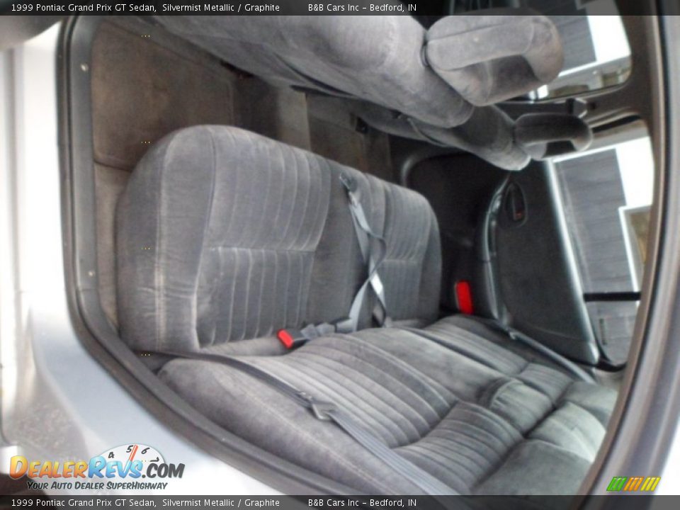 1999 Pontiac Grand Prix GT Sedan Silvermist Metallic / Graphite Photo #5