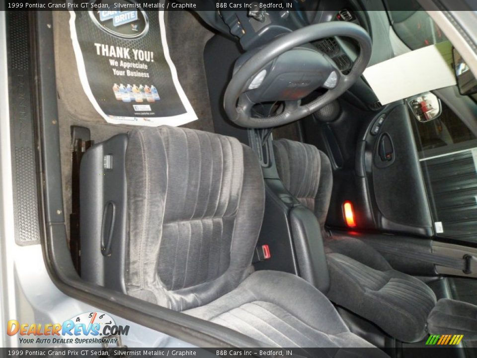 1999 Pontiac Grand Prix GT Sedan Silvermist Metallic / Graphite Photo #6