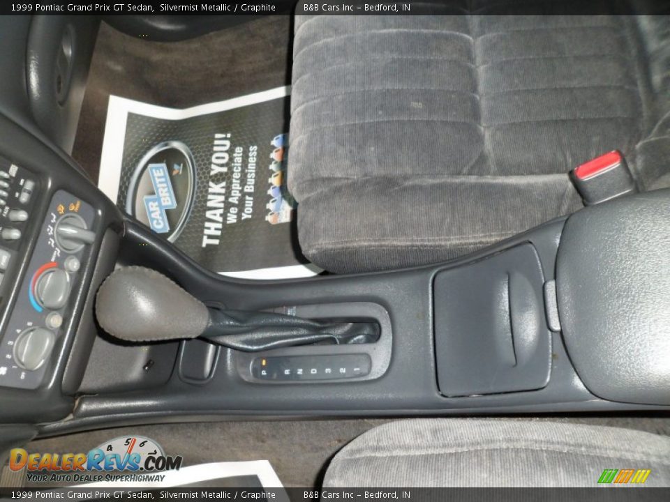 1999 Pontiac Grand Prix GT Sedan Silvermist Metallic / Graphite Photo #18