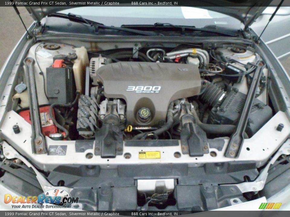 1999 Pontiac Grand Prix GT Sedan Silvermist Metallic / Graphite Photo #26