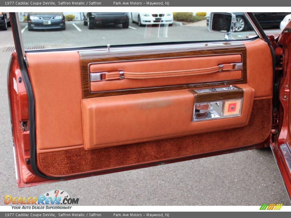 Door Panel of 1977 Cadillac Coupe DeVille  Photo #9