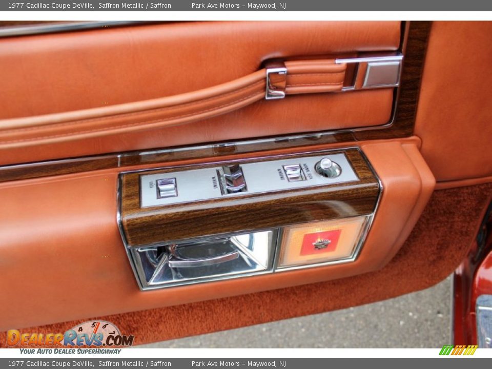 Controls of 1977 Cadillac Coupe DeVille  Photo #10