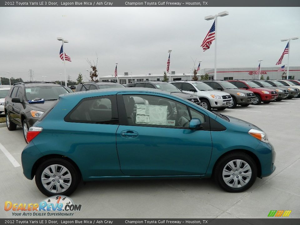 2012 Toyota Yaris LE 3 Door Lagoon Blue Mica / Ash Gray Photo #4