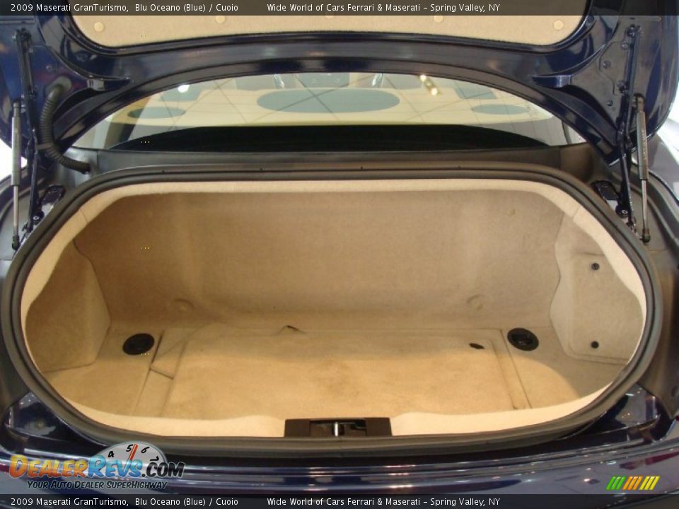 2009 Maserati GranTurismo  Trunk Photo #10