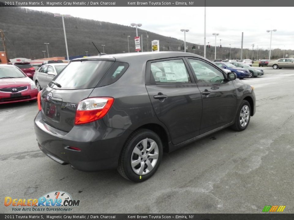 2011 Toyota Matrix S Magnetic Gray Metallic / Dark Charcoal Photo #12