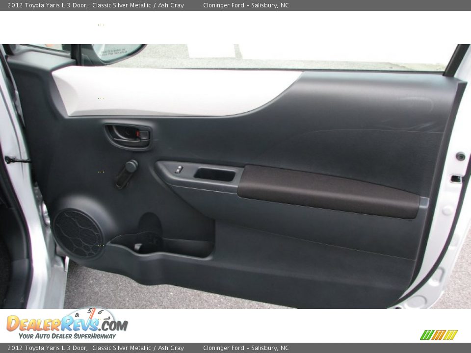 2012 Toyota Yaris L 3 Door Classic Silver Metallic / Ash Gray Photo #8