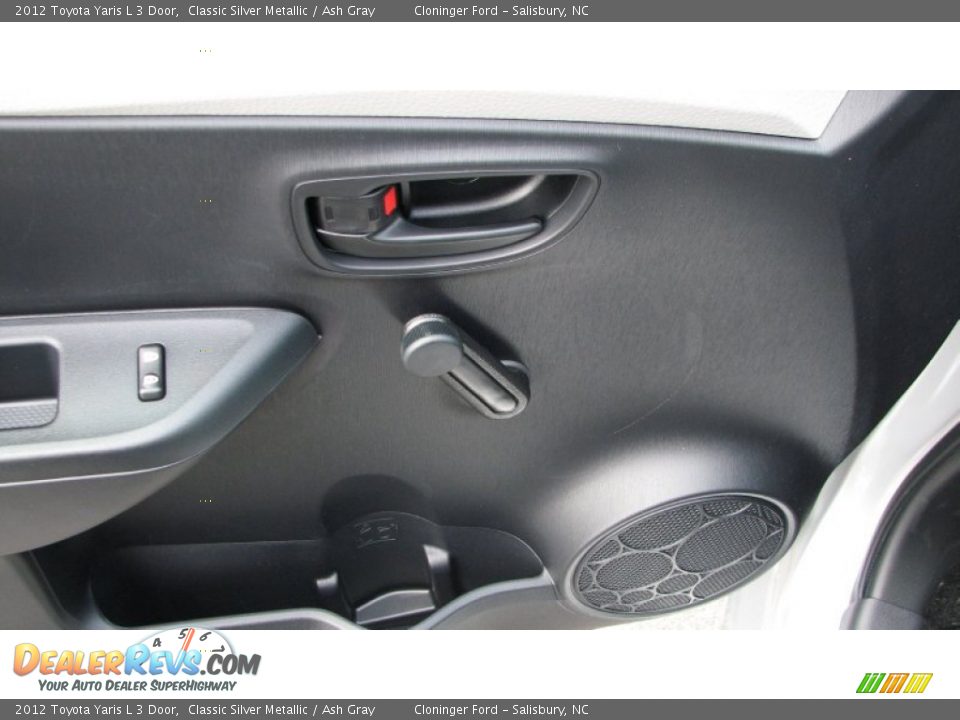 2012 Toyota Yaris L 3 Door Classic Silver Metallic / Ash Gray Photo #16