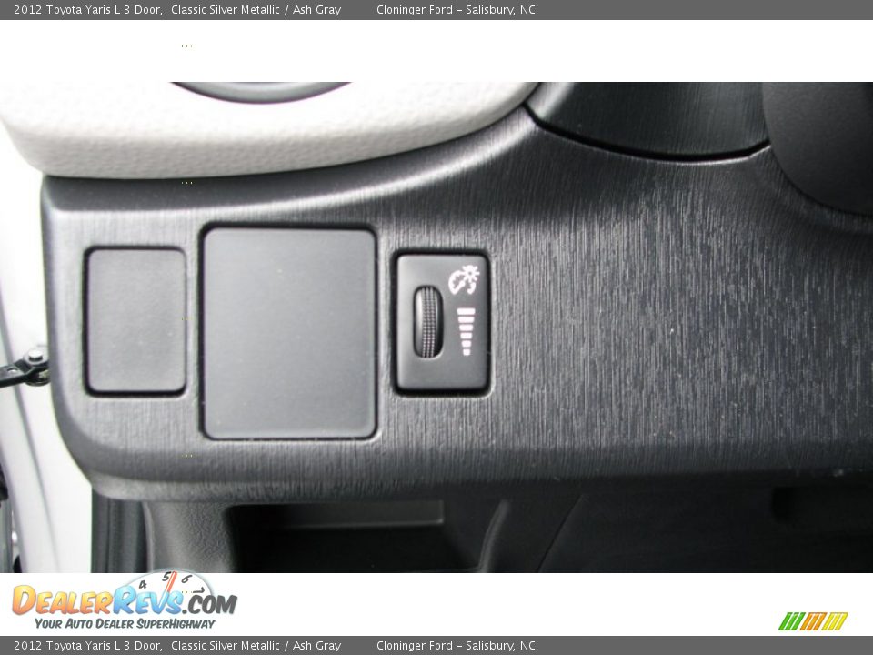 2012 Toyota Yaris L 3 Door Classic Silver Metallic / Ash Gray Photo #17