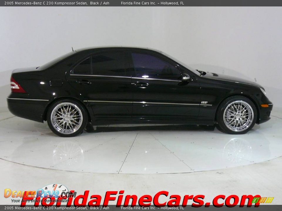 2005 Mercedes-Benz C 230 Kompressor Sedan Black / Ash Photo #4