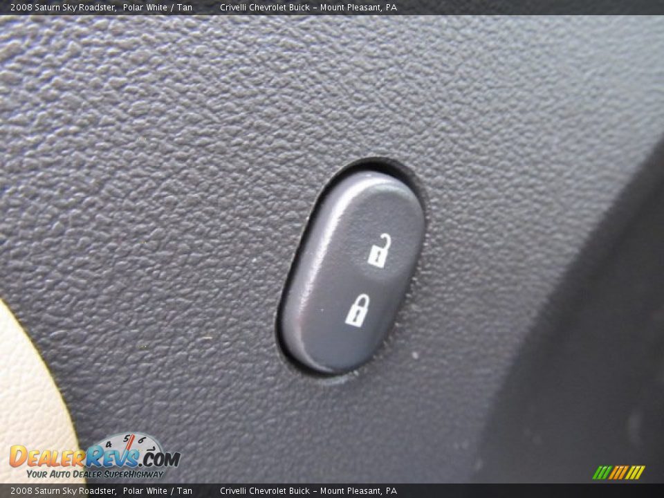 2008 Saturn Sky Roadster Polar White / Tan Photo #25