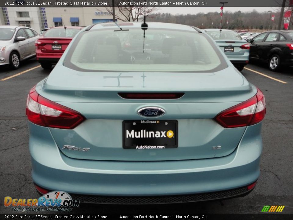 2012 Ford Focus SE Sedan Frosted Glass Metallic / Stone Photo #4