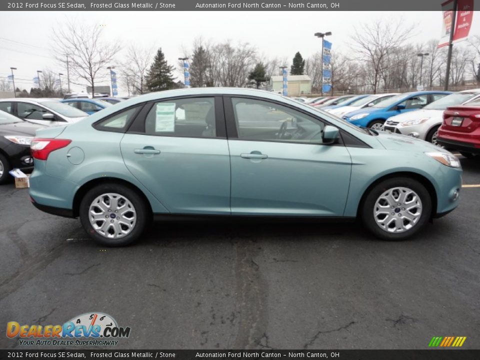 2012 Ford Focus SE Sedan Frosted Glass Metallic / Stone Photo #6