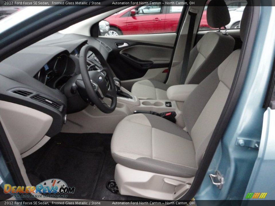2012 Ford Focus SE Sedan Frosted Glass Metallic / Stone Photo #10