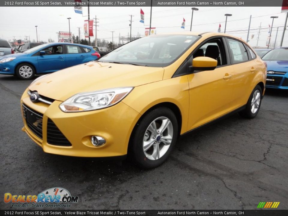 2012 Ford Focus SE Sport Sedan Yellow Blaze Tricoat Metallic / Two-Tone Sport Photo #1