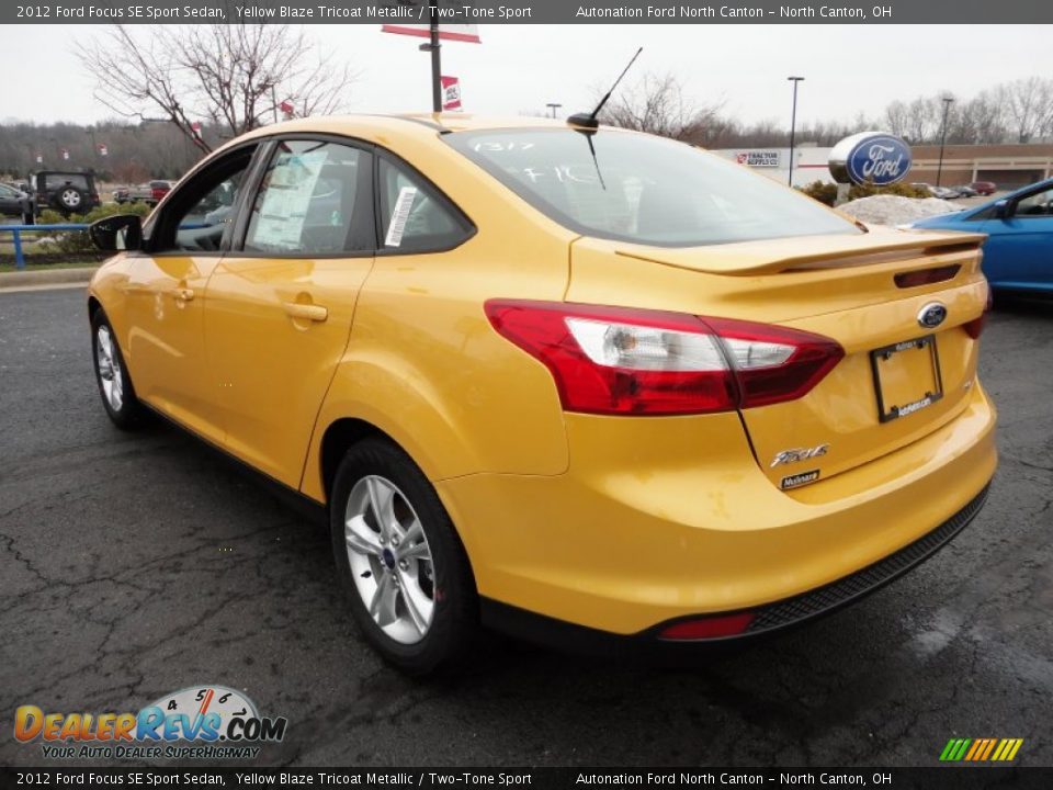 2012 Ford Focus SE Sport Sedan Yellow Blaze Tricoat Metallic / Two-Tone Sport Photo #3