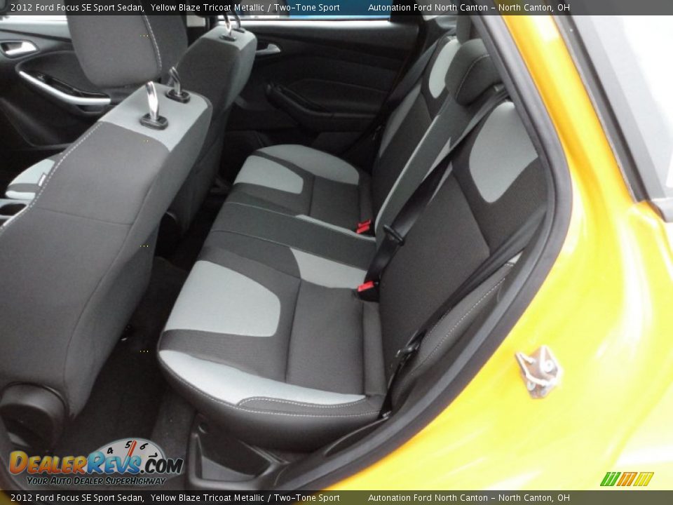 Two-Tone Sport Interior - 2012 Ford Focus SE Sport Sedan Photo #11