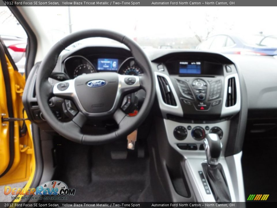 Dashboard of 2012 Ford Focus SE Sport Sedan Photo #12