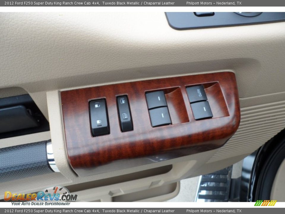 Controls of 2012 Ford F250 Super Duty King Ranch Crew Cab 4x4 Photo #27