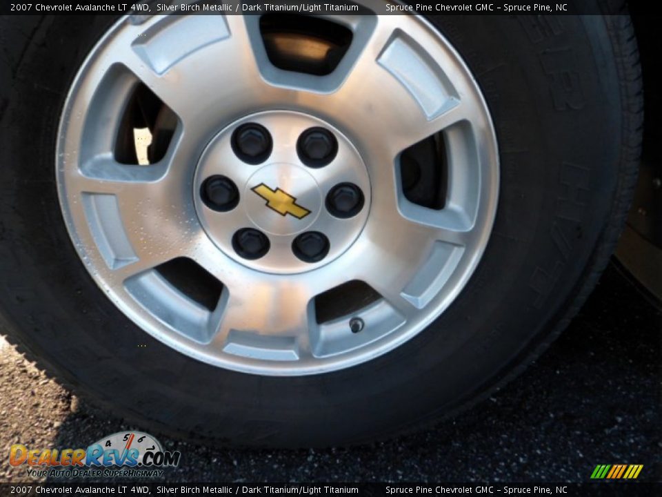 2007 Chevrolet Avalanche LT 4WD Silver Birch Metallic / Dark Titanium/Light Titanium Photo #3