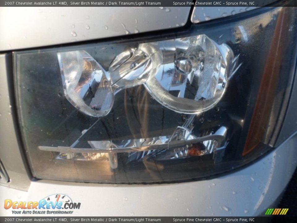 2007 Chevrolet Avalanche LT 4WD Silver Birch Metallic / Dark Titanium/Light Titanium Photo #4