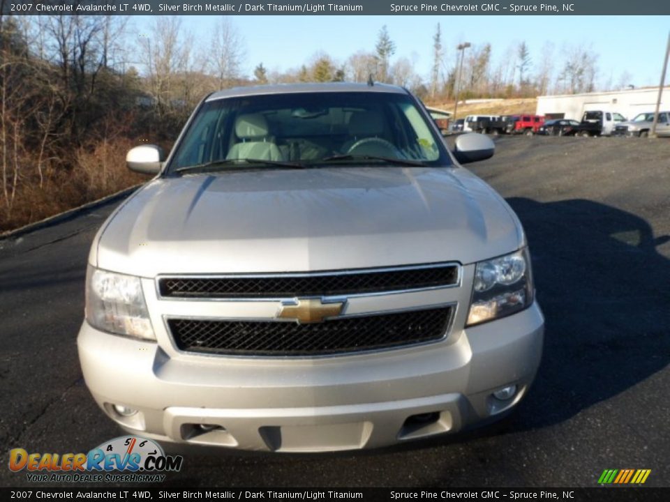 2007 Chevrolet Avalanche LT 4WD Silver Birch Metallic / Dark Titanium/Light Titanium Photo #5