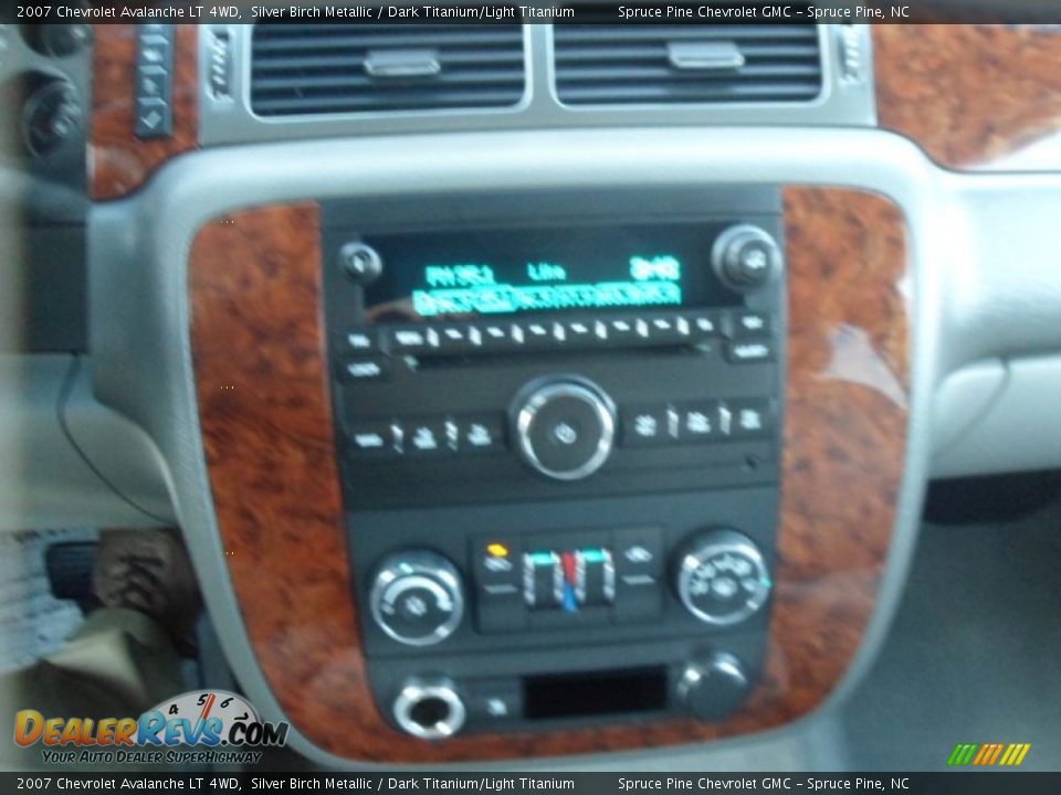2007 Chevrolet Avalanche LT 4WD Silver Birch Metallic / Dark Titanium/Light Titanium Photo #15