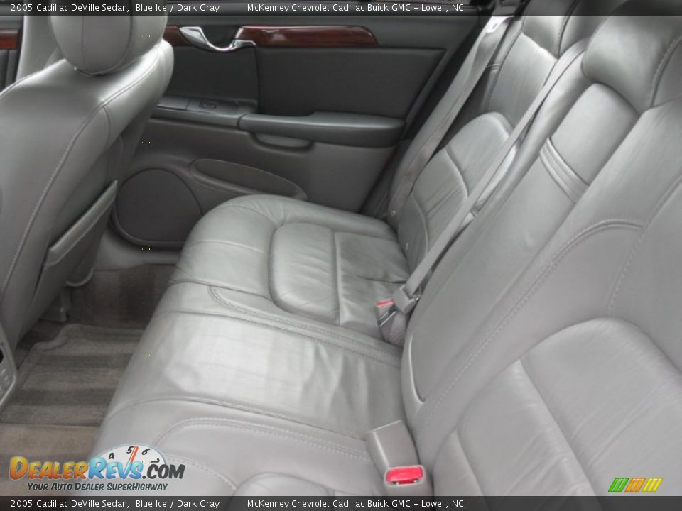 2005 Cadillac DeVille Sedan Blue Ice / Dark Gray Photo #12