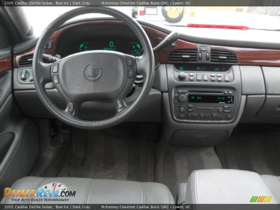 2005 Cadillac DeVille Sedan Blue Ice / Dark Gray Photo #13
