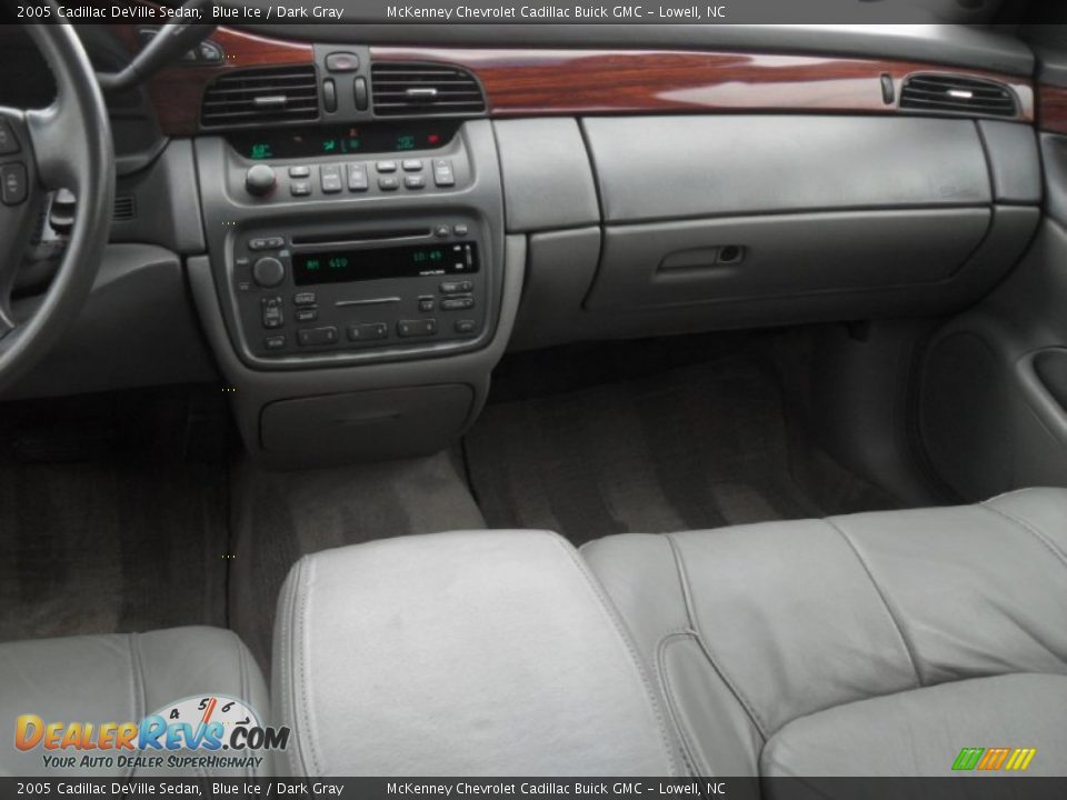 2005 Cadillac DeVille Sedan Blue Ice / Dark Gray Photo #14