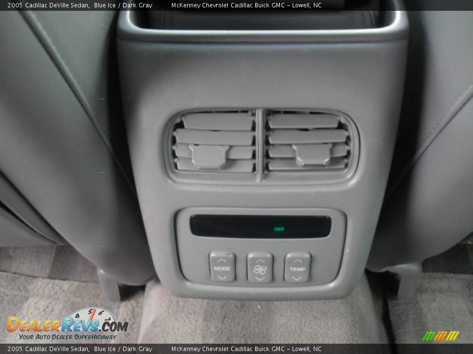 2005 Cadillac DeVille Sedan Blue Ice / Dark Gray Photo #15