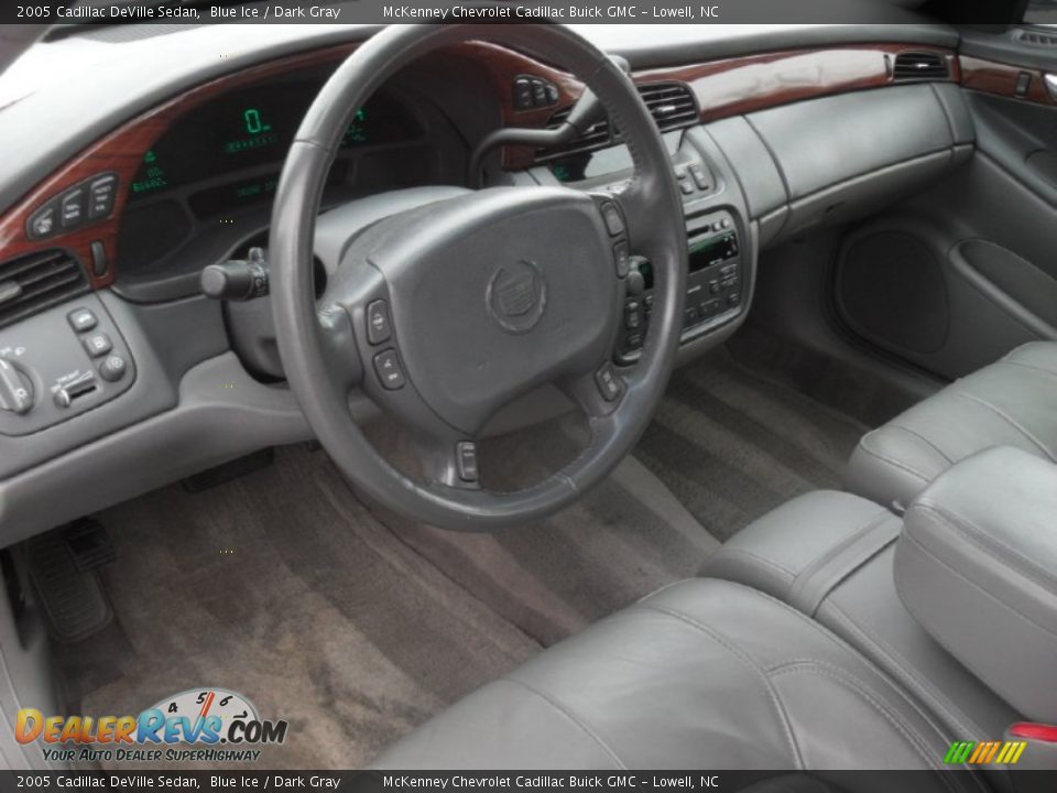 2005 Cadillac DeVille Sedan Blue Ice / Dark Gray Photo #23