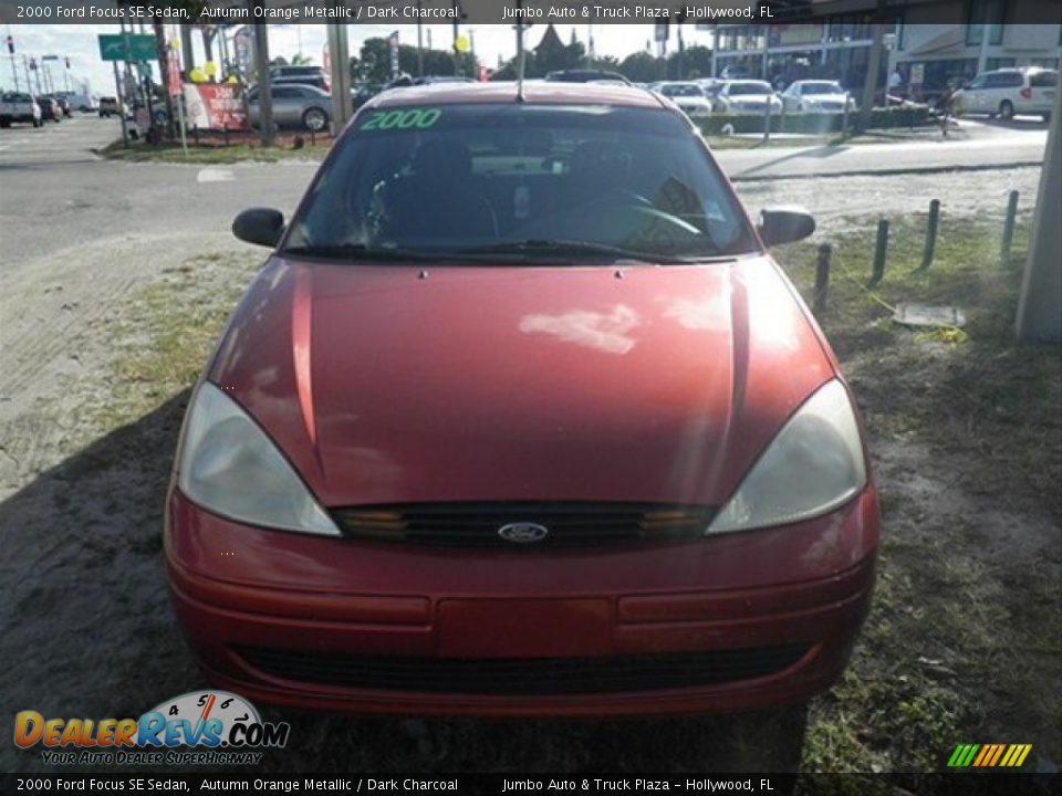 2000 Ford Focus SE Sedan Autumn Orange Metallic / Dark Charcoal Photo #2