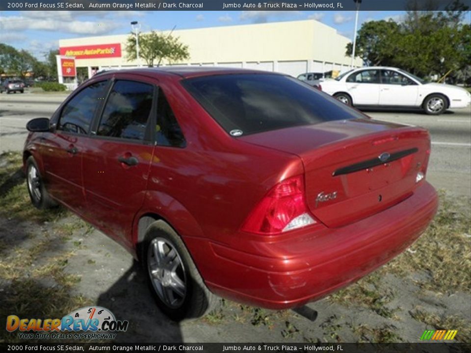 2000 Ford Focus SE Sedan Autumn Orange Metallic / Dark Charcoal Photo #7