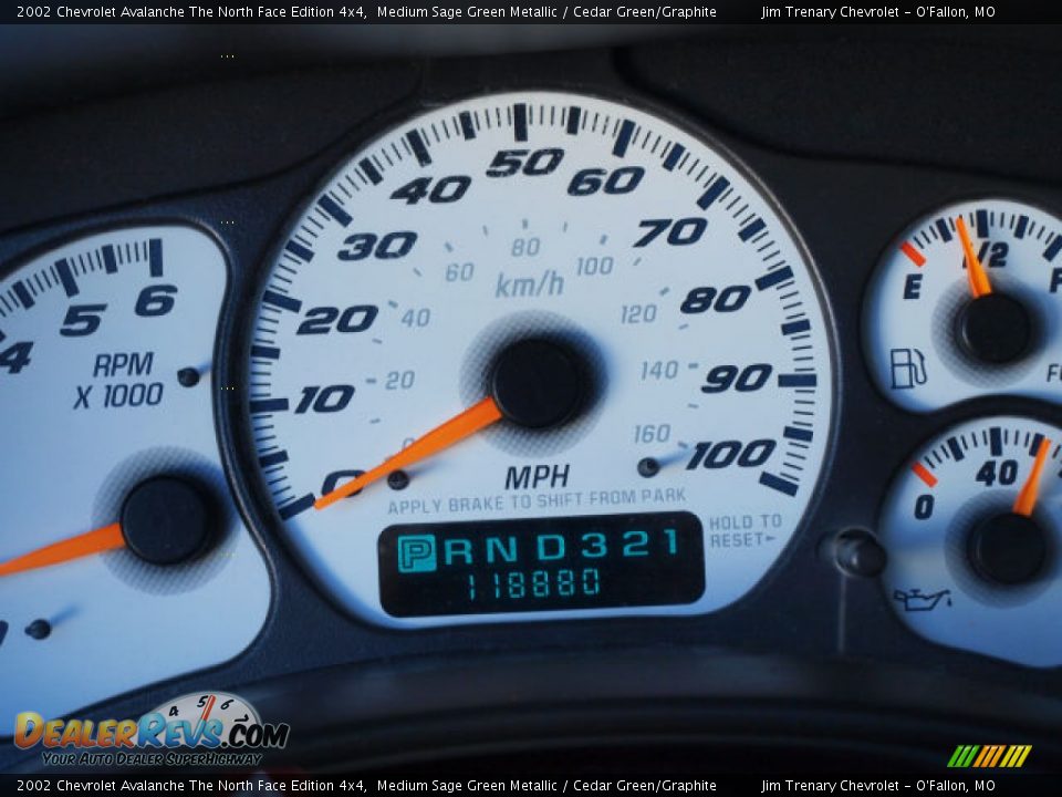 2002 Chevrolet Avalanche The North Face Edition 4x4 Gauges Photo #6