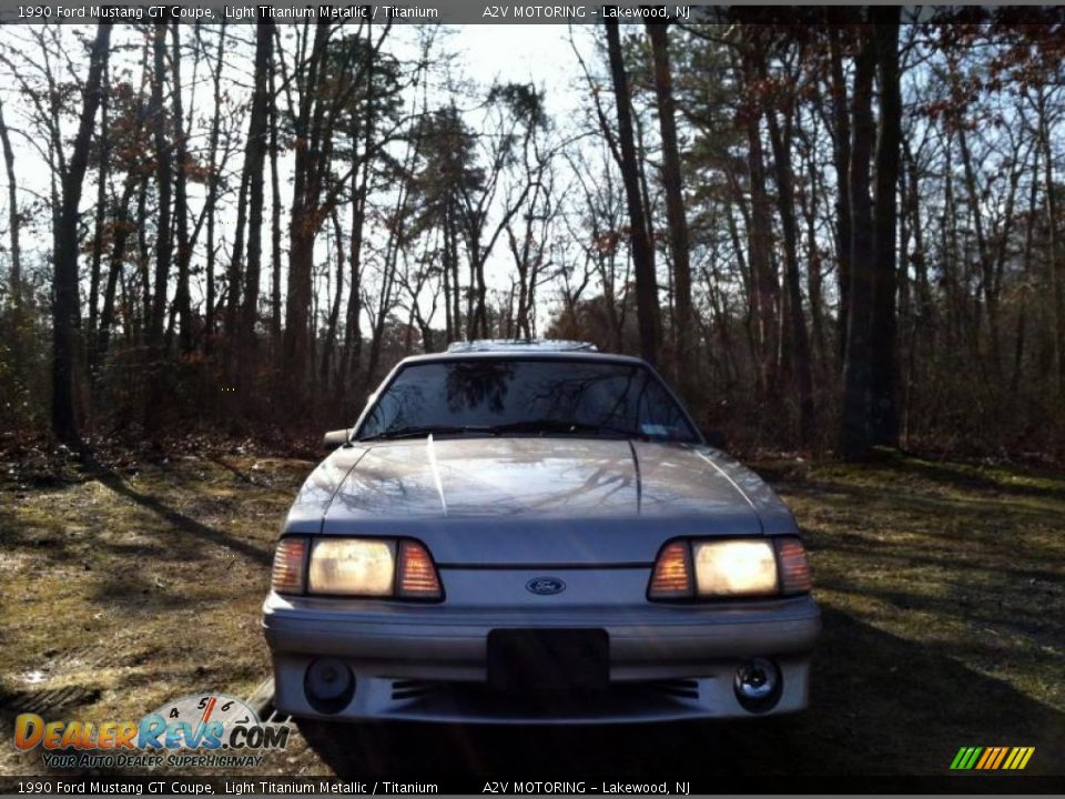 1990 Ford Mustang GT Coupe Light Titanium Metallic / Titanium Photo #2
