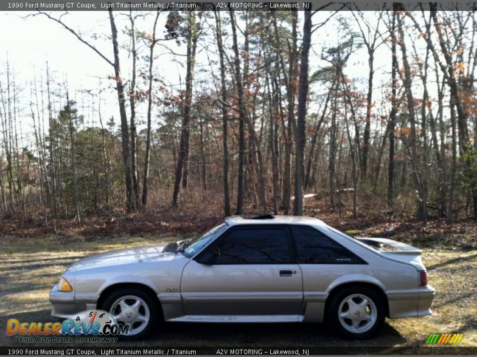 1990 Ford Mustang GT Coupe Light Titanium Metallic / Titanium Photo #4