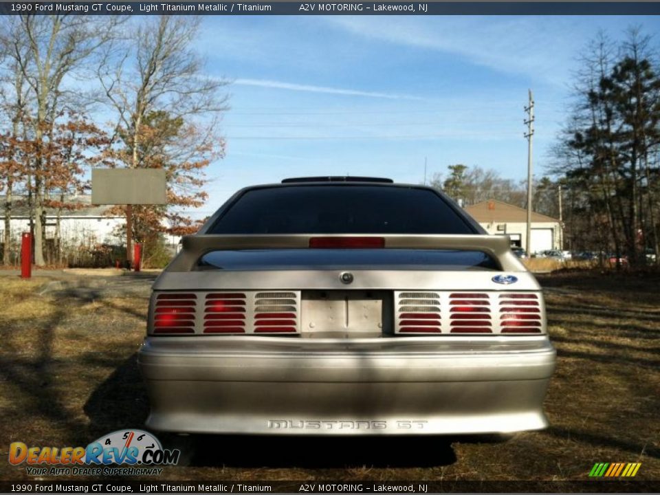 1990 Ford Mustang GT Coupe Light Titanium Metallic / Titanium Photo #6