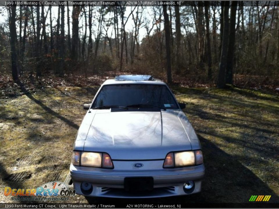 1990 Ford Mustang GT Coupe Light Titanium Metallic / Titanium Photo #9
