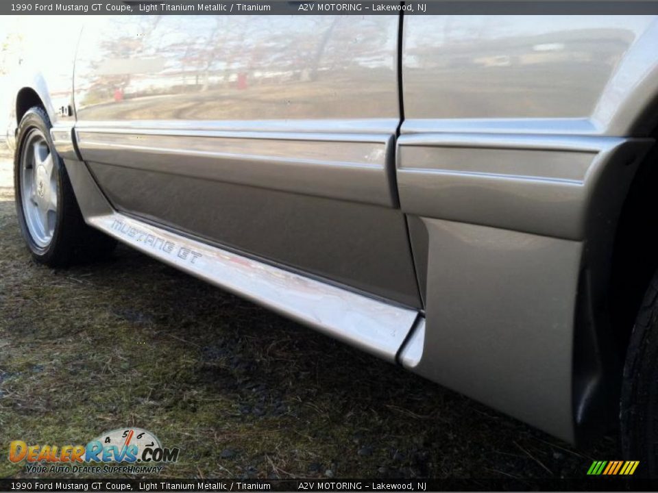 1990 Ford Mustang GT Coupe Light Titanium Metallic / Titanium Photo #11