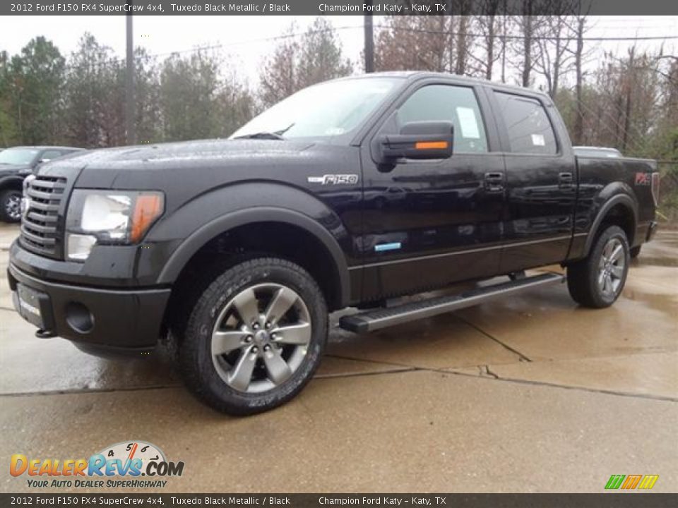 Front 3/4 View of 2012 Ford F150 FX4 SuperCrew 4x4 Photo #3