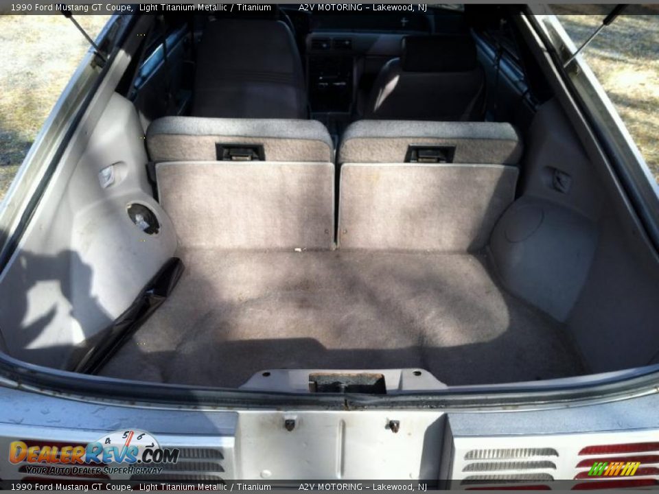 1990 Ford Mustang GT Coupe Trunk Photo #18