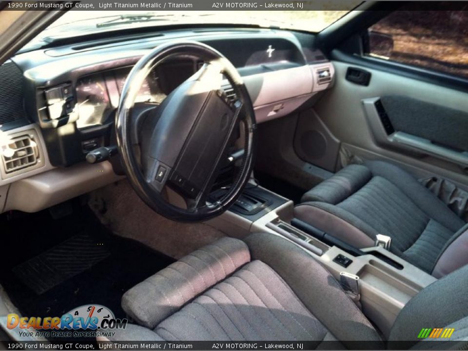 Titanium Interior - 1990 Ford Mustang GT Coupe Photo #30