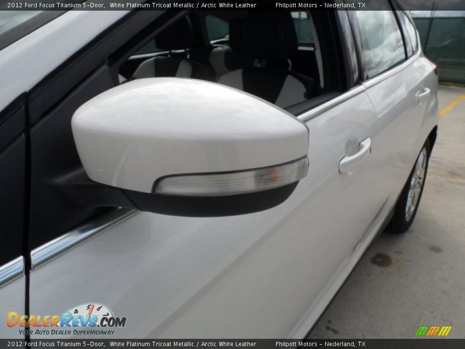 2012 Ford Focus Titanium 5-Door White Platinum Tricoat Metallic / Arctic White Leather Photo #12