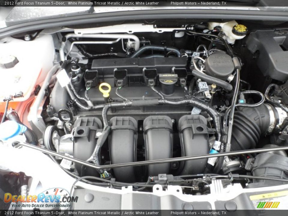 2012 Ford Focus Titanium 5-Door White Platinum Tricoat Metallic / Arctic White Leather Photo #16