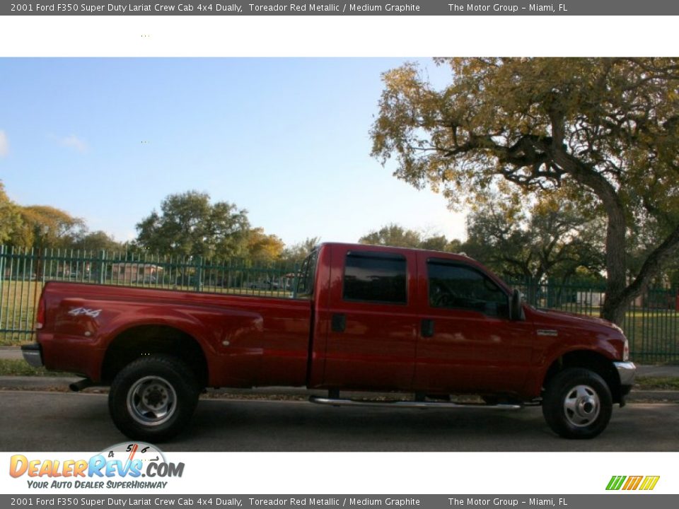2001 Ford F350 Super Duty Lariat Crew Cab 4x4 Dually Toreador Red Metallic / Medium Graphite Photo #10