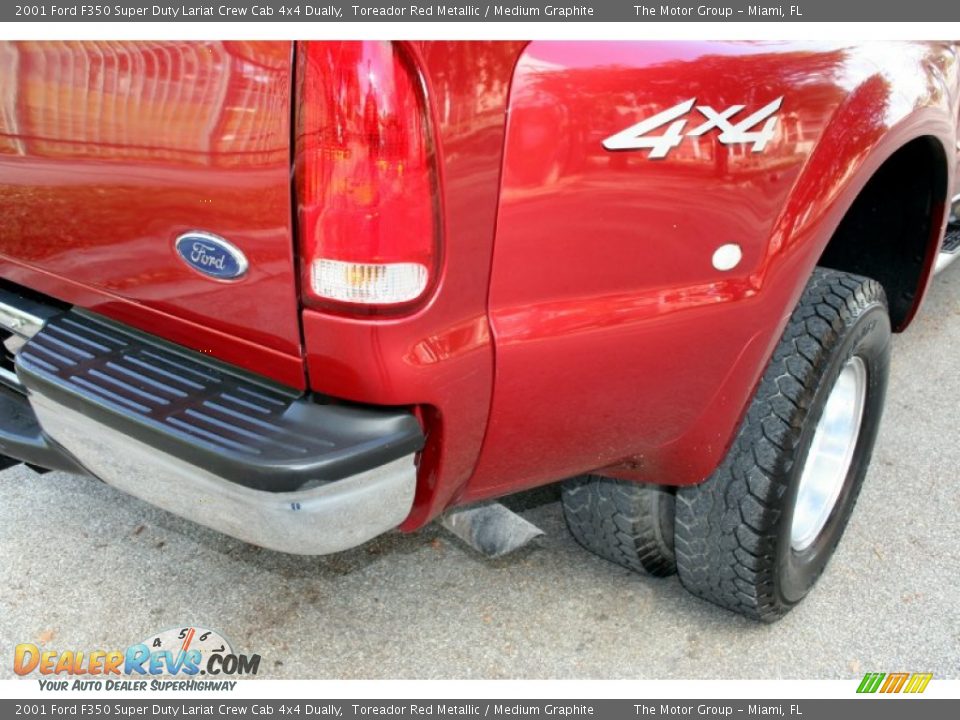 2001 Ford F350 Super Duty Lariat Crew Cab 4x4 Dually Toreador Red Metallic / Medium Graphite Photo #23